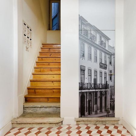 Alfama Sophisticate Flat With Balconies 2Bedrs 2Baths & Ac In 19Th Century Building Historic Center Appartement Lissabon Buitenkant foto