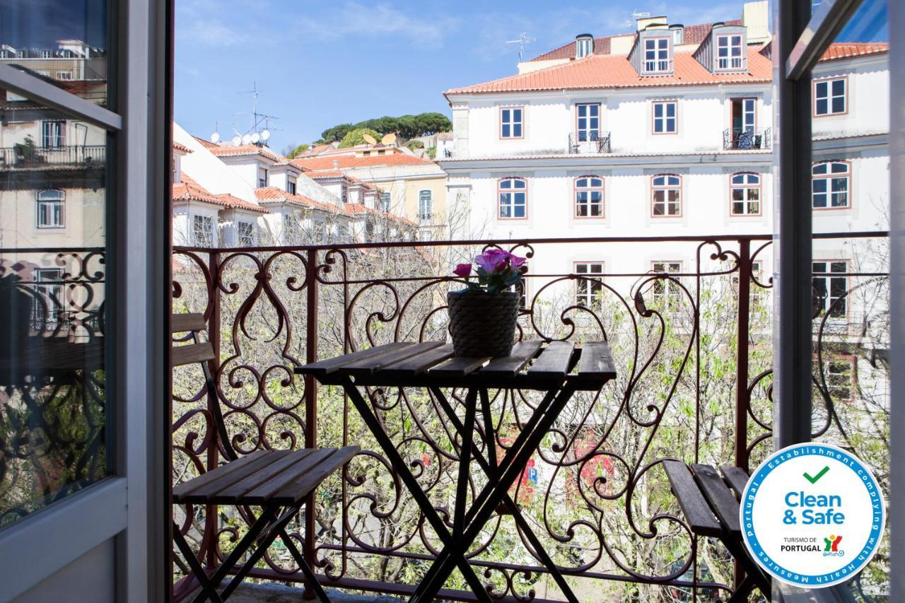 Alfama Sophisticate Flat With Balconies 2Bedrs 2Baths & Ac In 19Th Century Building Historic Center Appartement Lissabon Buitenkant foto