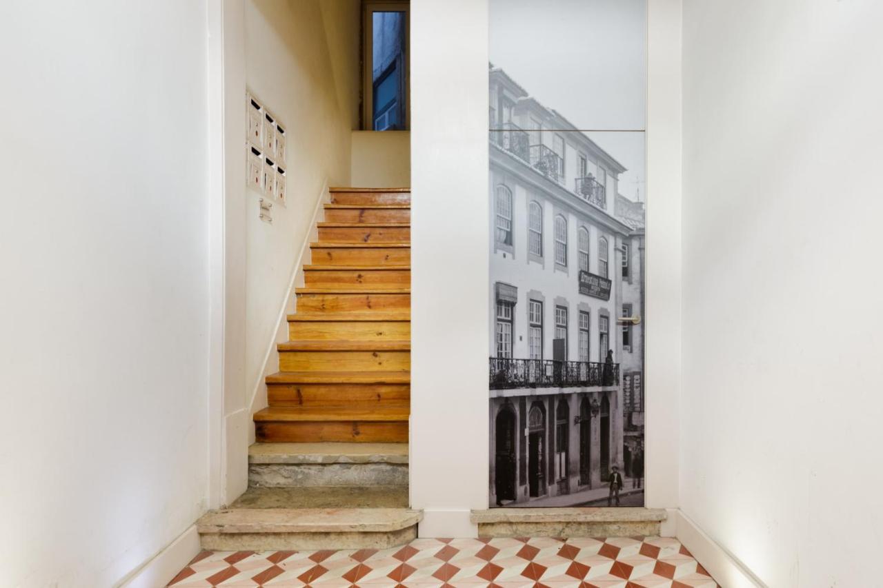 Alfama Sophisticate Flat With Balconies 2Bedrs 2Baths & Ac In 19Th Century Building Historic Center Appartement Lissabon Buitenkant foto