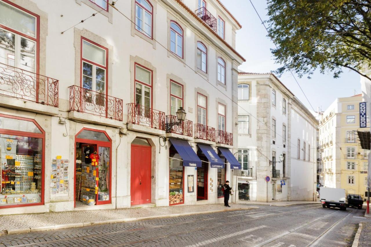 Alfama Sophisticate Flat With Balconies 2Bedrs 2Baths & Ac In 19Th Century Building Historic Center Appartement Lissabon Buitenkant foto