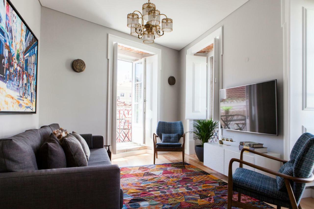 Alfama Sophisticate Flat With Balconies 2Bedrs 2Baths & Ac In 19Th Century Building Historic Center Appartement Lissabon Buitenkant foto