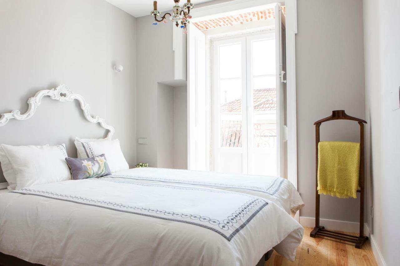 Alfama Sophisticate Flat With Balconies 2Bedrs 2Baths & Ac In 19Th Century Building Historic Center Appartement Lissabon Buitenkant foto